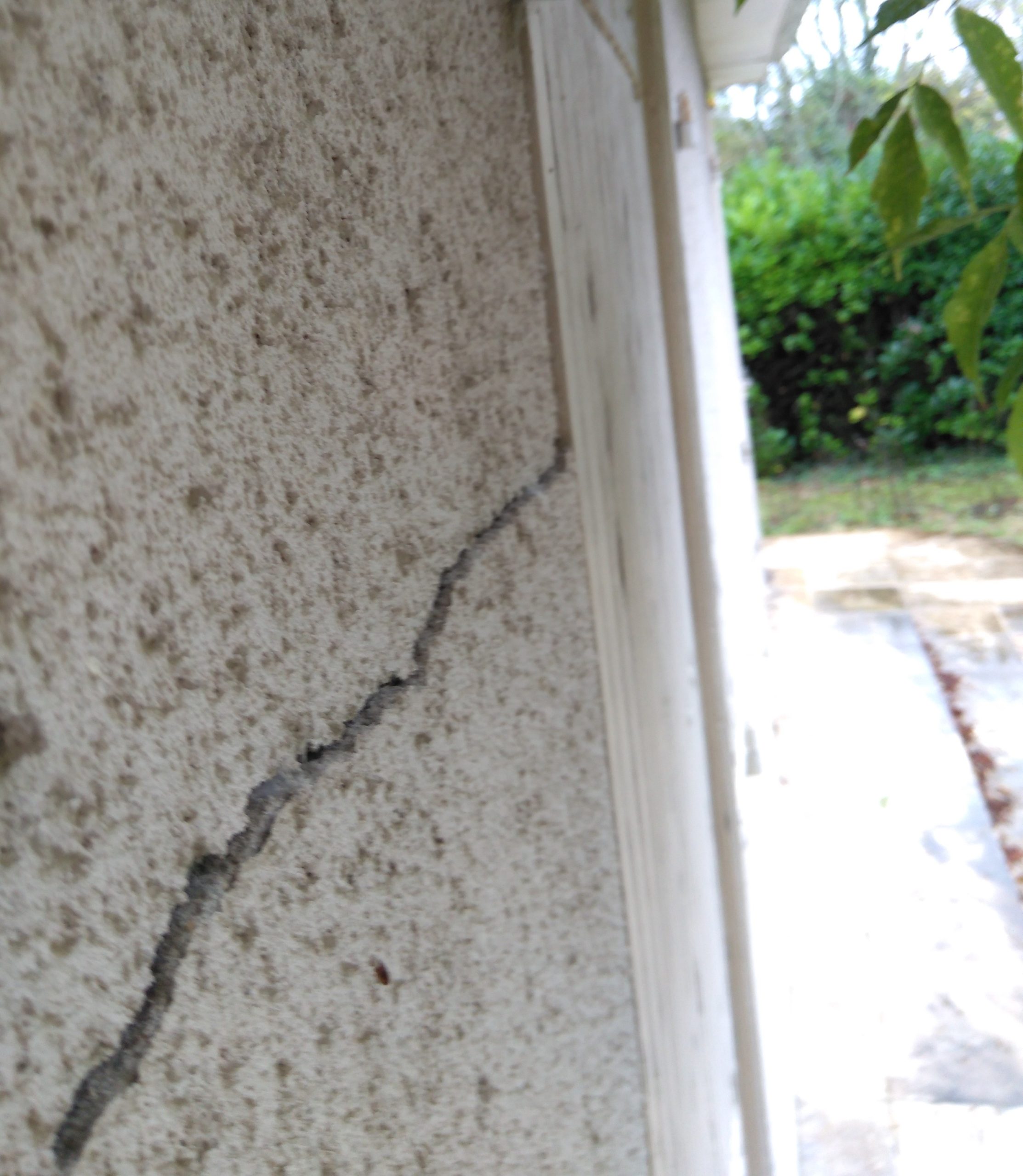 façade mur fissure Frédéric Aimé
